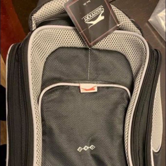 Callaway golf bag , with shoe bag, golf glove - Picture 4 of 6